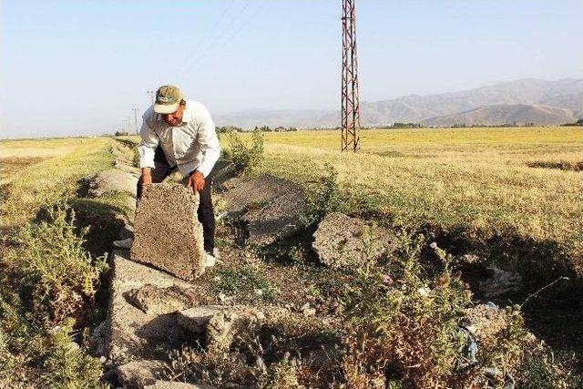 Muş’ta Sulama Kanalları Susuz Kaldı