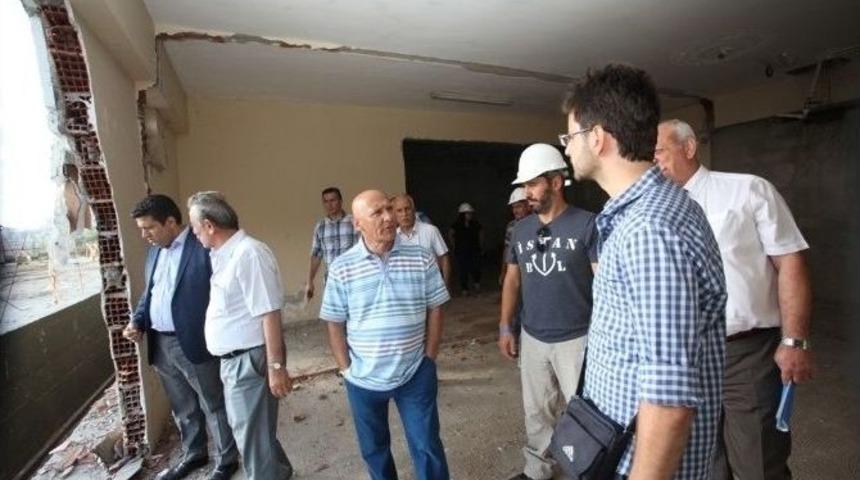 Başkan Altınok &Ouml;z, Yaşlı Bakım Ve Huzurevi Yenileme &Ccedil;alışmalarını Yerinde İnceledi