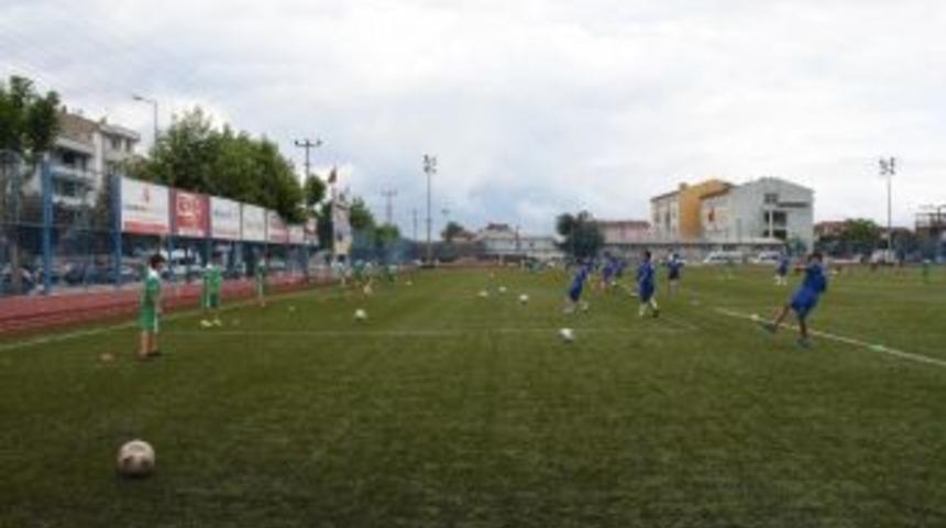 D&uuml;zce Belediyesi Yaz Okullarında Eğitim S&uuml;r&uuml;yor