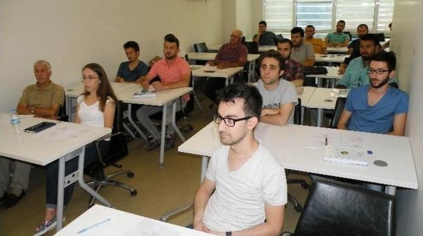 Mmo Şantiye Şeflerini Eğitiyor