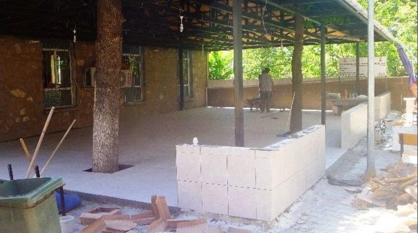 Dedeoğlu Camii&rsquo;nin Son Cemaat Yeri D&uuml;zenleniyor