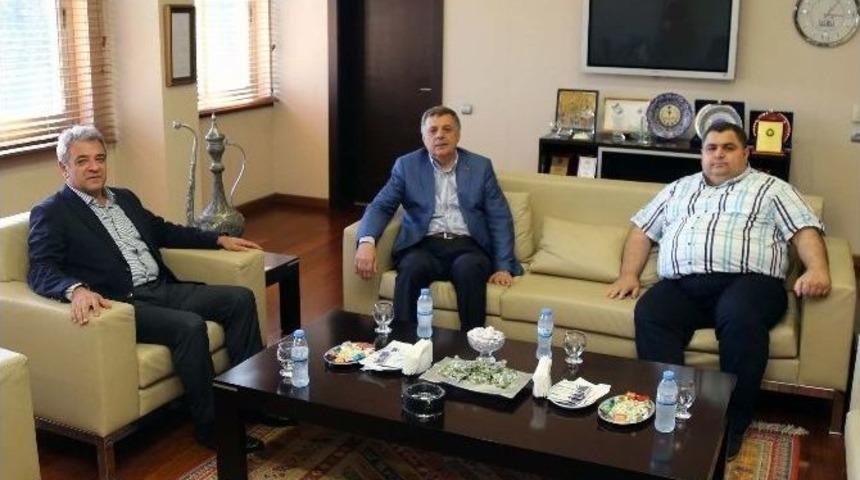 Pakdil: "millet Kendisine Oynanan Bu Oyunu Bozdu"