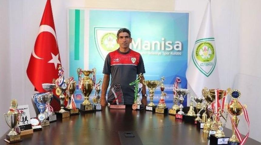 Başarılarıyla Gen&ccedil; Sporculara &Ouml;rnek Oluyor