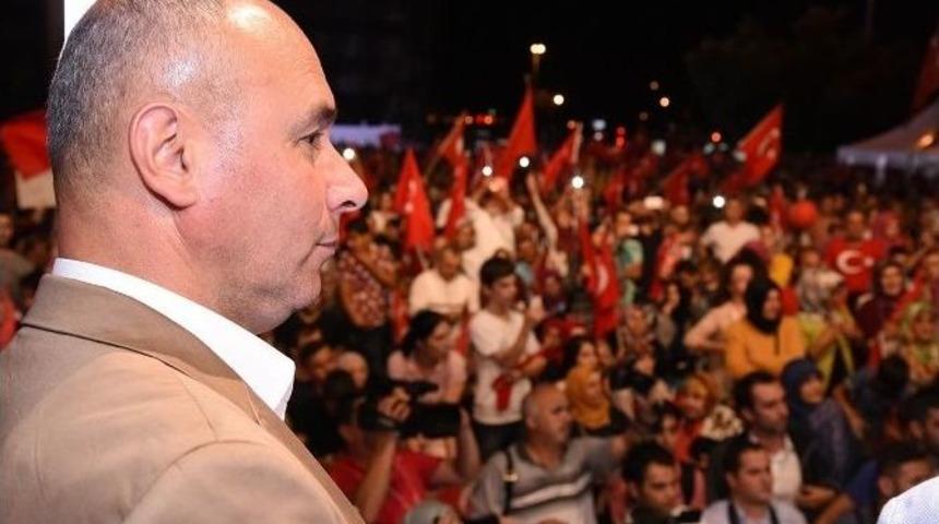 Togar: &ldquo;milletimiz Destan Yazdı&rdquo;