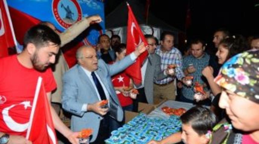 Valilikten Demokrasi N&ouml;betine Destek