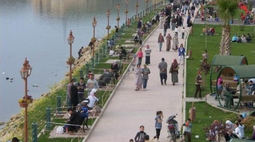 Birecik Sahil Projesinin &Uuml;&ccedil;&uuml;nc&uuml; Etabı Başlıyor