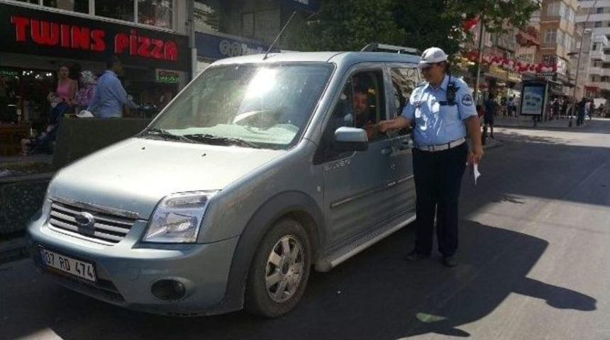Polisten S&uuml;r&uuml;c&uuml;lere Ceza Yerine Expo Bileti