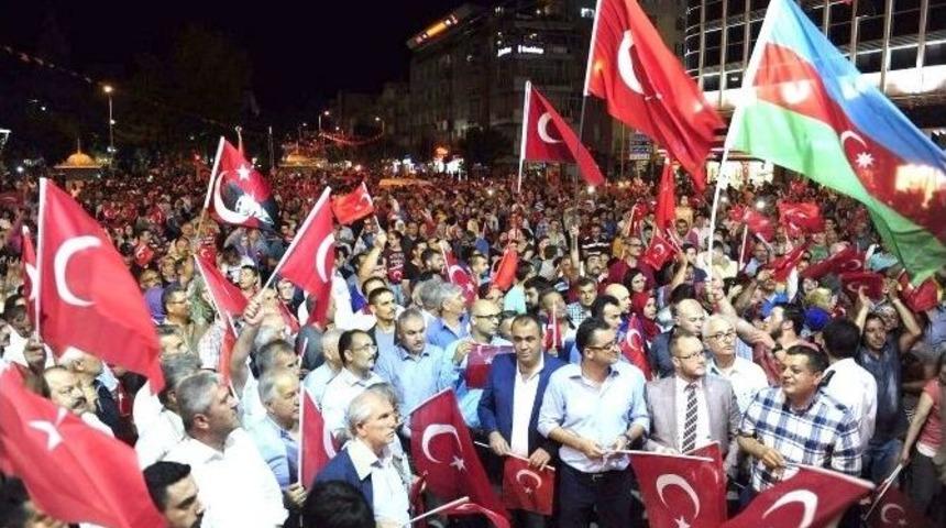 Uşak Ticaret Ve Sanayi Odası Demokrasi N&ouml;betinde