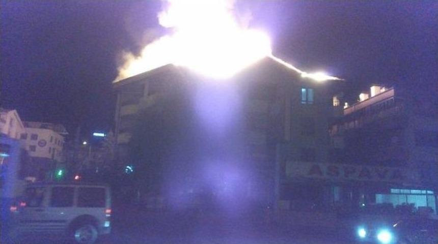 Başkent&rsquo;te Korkutan Yangın