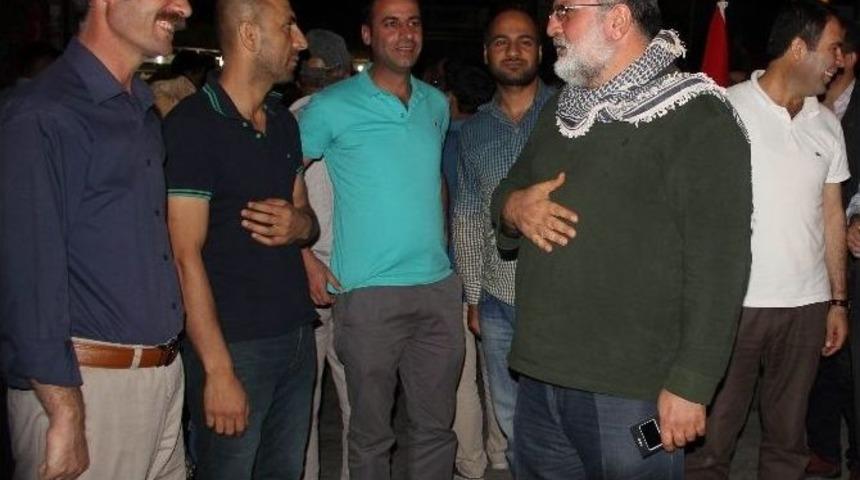 Vanlıların Demokrasi N&ouml;beti Devam Ediyor