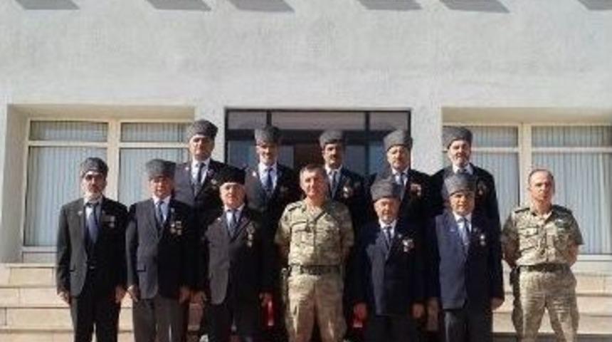 Gazilerden, İl Jandarma Komutanı Arslan&rsquo;a Teşekk&uuml;r Ziyareti