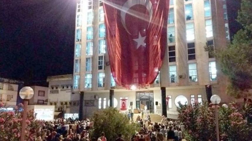 &Ccedil;arşamba Demokrasi N&ouml;betinde