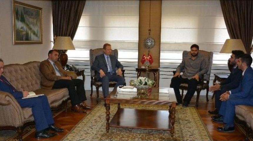 Arap Yatırımcılar Darbe Falan Dinlemiyor