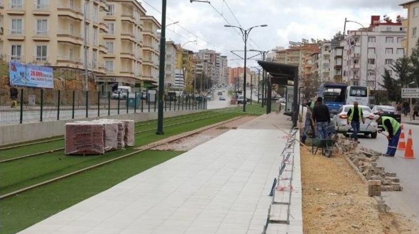 Tramvay Durakları Okulların A&ccedil;ılışına Yetişecek