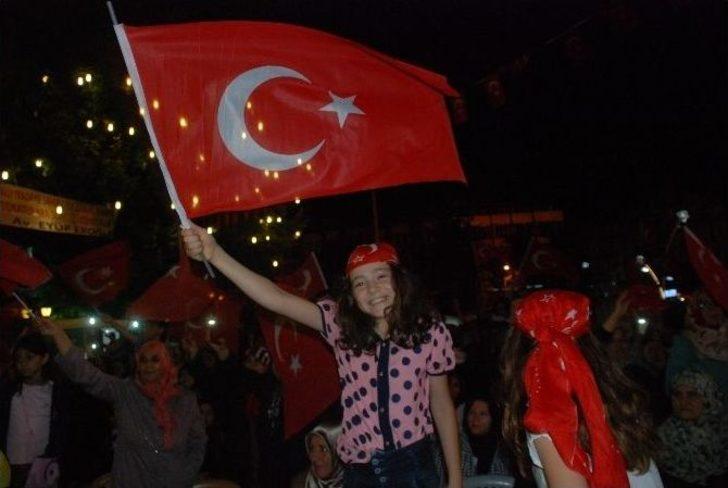 Tokat’ta Demokrasi Nöbeti G1