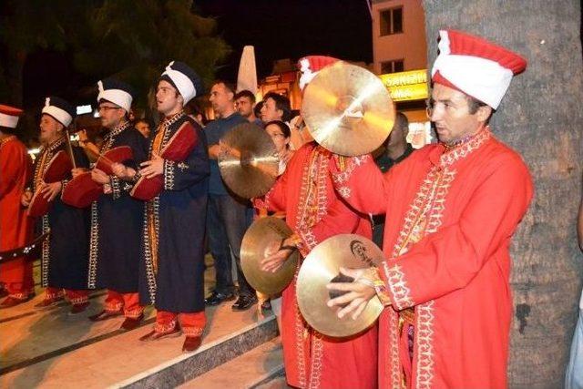 Ayvalık’ta Mehteranlı Vatan Ve Demokrasi Nöbeti Coşkusu