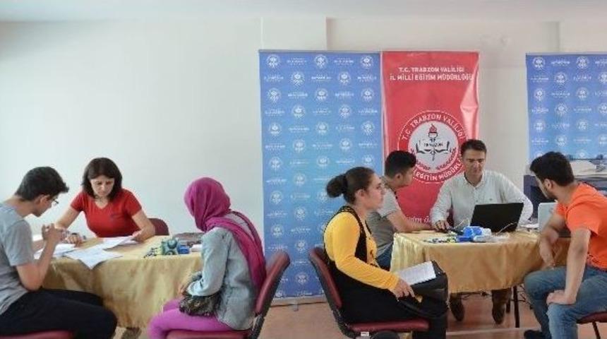 B&uuml;y&uuml;kşehir Belediyesi, Tercih Yapacak &Ouml;ğrenciler İ&ccedil;in Rehberlik Ve Danışma Merkezi Kurdu