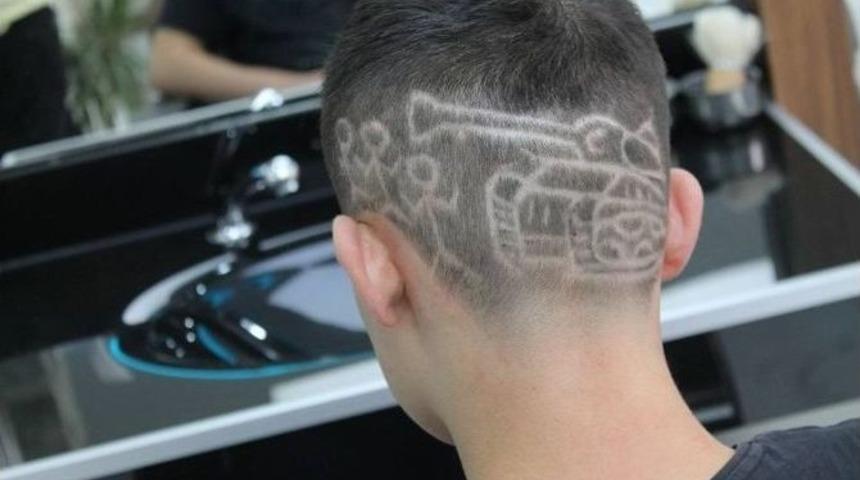 Sa&ccedil;ına Tank Resmi Kazıdı