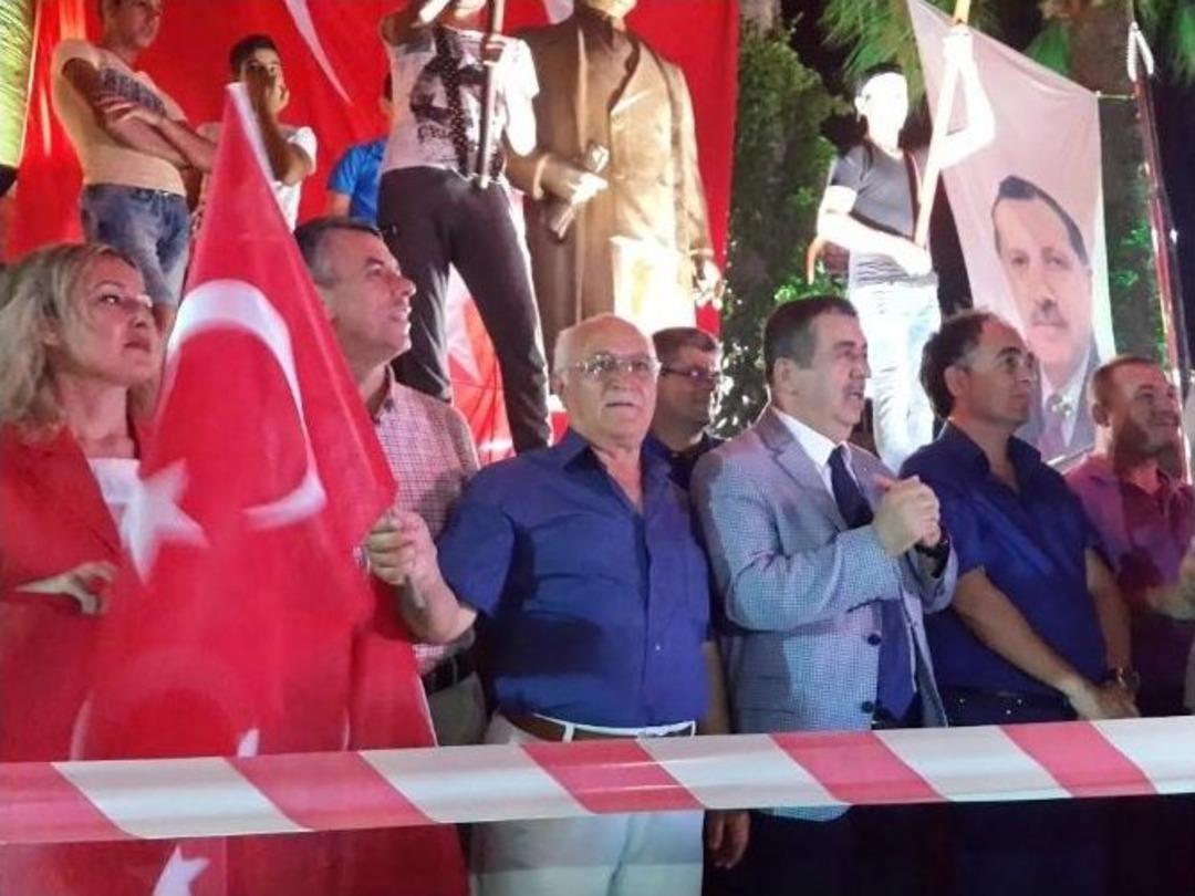 Edremit&rsquo;te Demokrasi N&ouml;beti Devam Ediyor