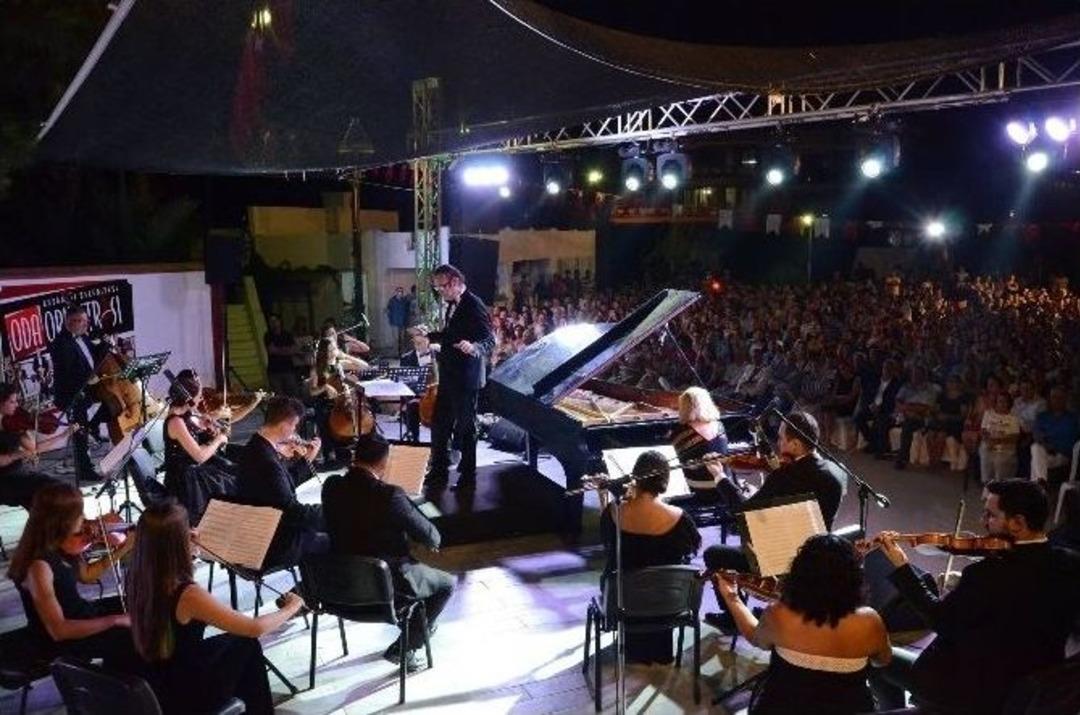 Kuşadası&rsquo;ndan İdil Biret Ge&ccedil;ti