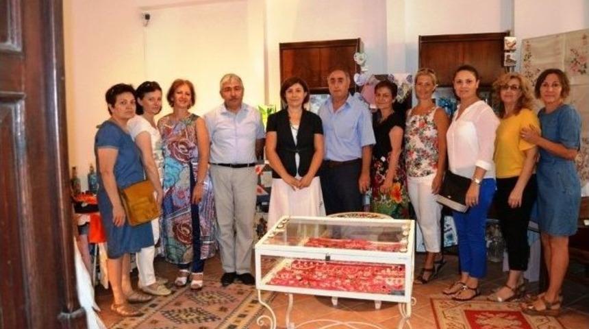 Ayvalık Halk Eğitimi Merkezi Kursiyerleri &ldquo;vatandaşın Yeri&rdquo;nde &Uuml;rettiklerini Satacak
