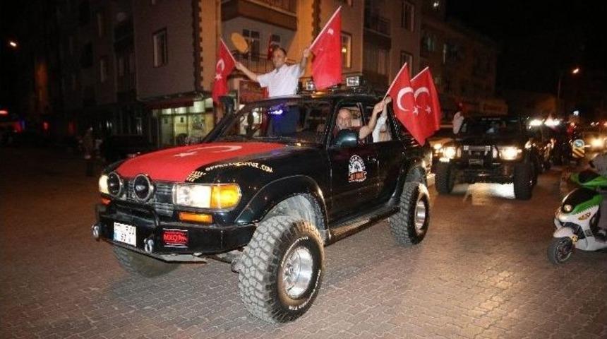 Beyşehir&rsquo;de Darbe Girişimine Konvoylu Tepki