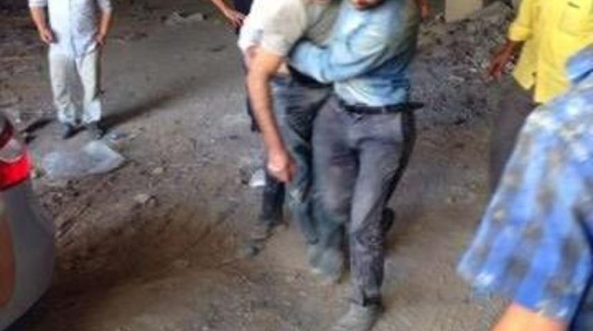 Kulu&rsquo;da İskeleden D&uuml;şen 2 Sıva İş&ccedil;isi Yaralandı