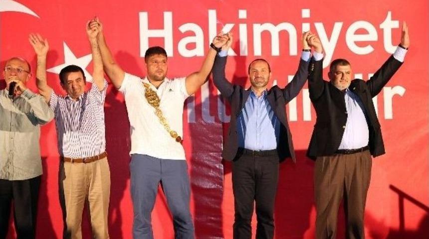 Kırkpınar Başpehlivanı Demokrasi Nöbetini Sürdürüyor
