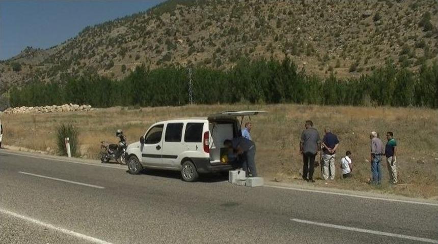 Yol Kenarında Suikast Silahı Ve 2 Adet Şarj&ouml;r Bulundu