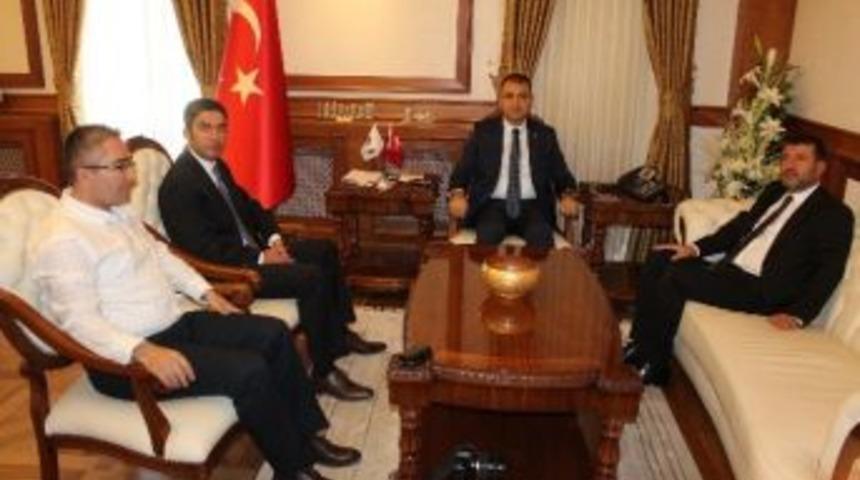 Chp&rsquo;li Veli Ağbaba&rsquo;dan Vali Toprak&rsquo;a Ziyaret