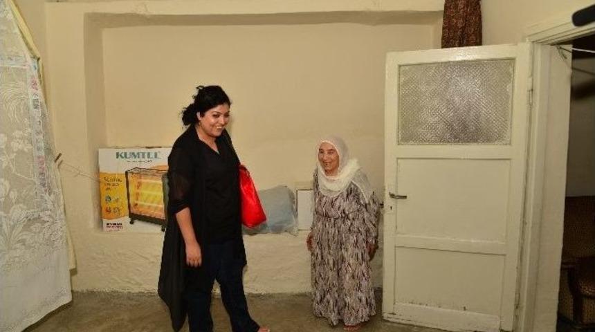 Yaşlılara Y&ouml;nelik Evde Bakım Seferberliği S&uuml;r&uuml;yor