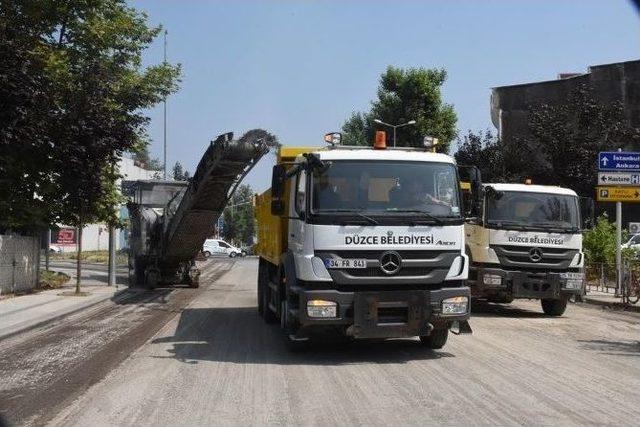 Düzce’de Kuyumcuzade Bulvarı Asfalta Hazırlanıyor