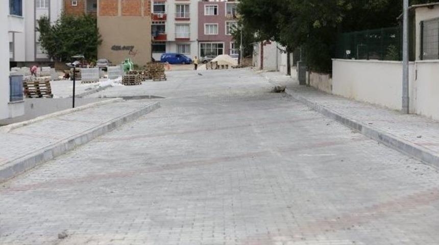 4 Bin 770 Metrekarelik Yol Ve Kaldırım İle 100 Ara&ccedil;lık Otopark Hizmete A&ccedil;ıldı