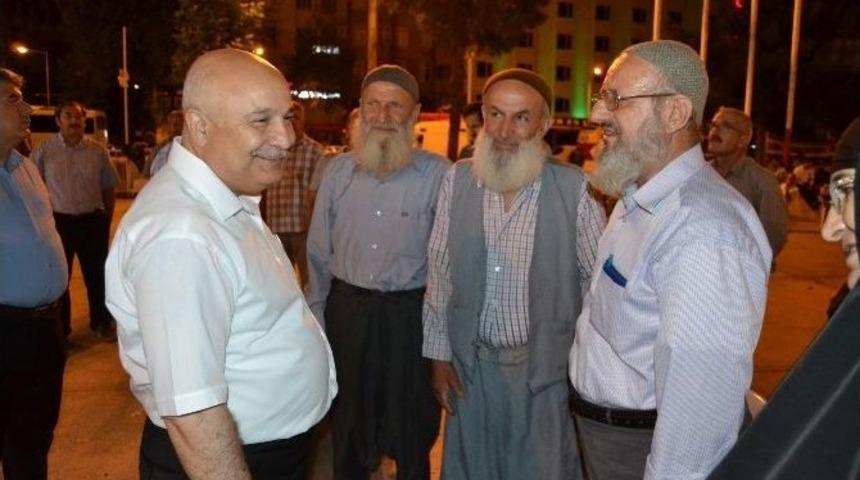 Adıyaman &Uuml;niversitesi Demokrasi N&ouml;betine Devam Ediyor