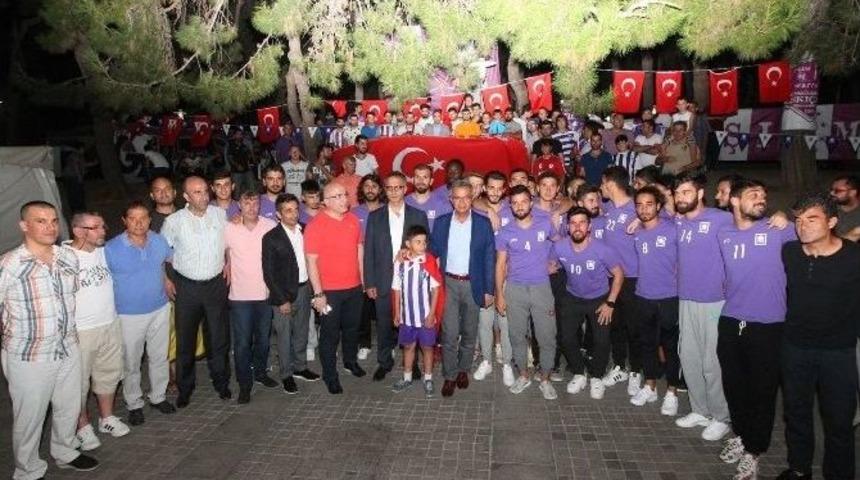 Gebze’de Demokrasi Şehitlerine Dua Edildi