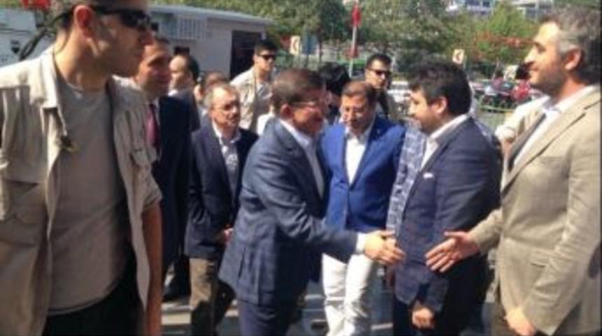 Ahmet Davutoğlu&rsquo;dan Ak Parti&rsquo;ye Ziyaret