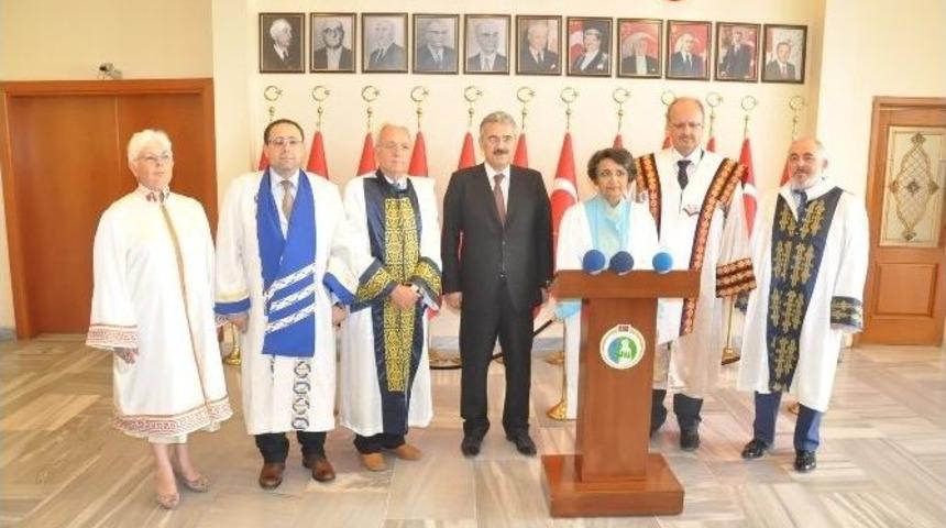 İzmir&rsquo;deki &Uuml;niversite Rekt&ouml;rlerinden Darbe Girişimine Karşı Ortak A&ccedil;ıklama