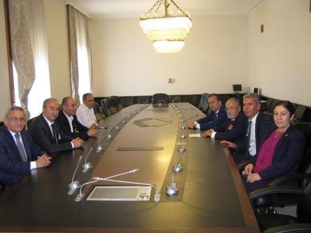 &Ccedil;orum Gazeteciler Cemiyeti&rsquo;nden Tbmm&rsquo;ne Ziyaret