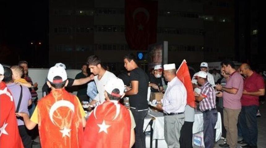 Kırıkkale &Uuml;niversitesi&rsquo;nden Demokrasi N&ouml;betine Destek