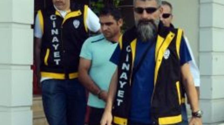 Komşusunu Öldüren Zanlı Tutuklandı