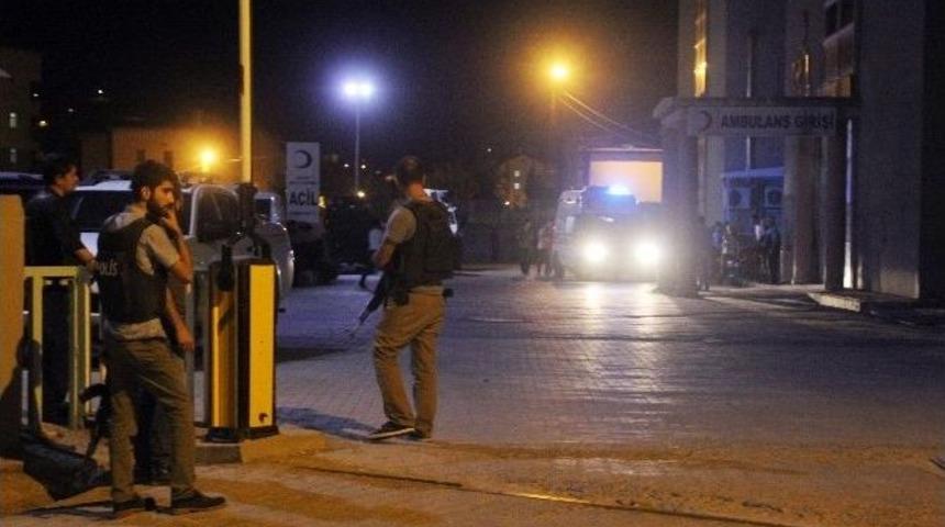 Hakkari&rsquo;de &Ccedil;atışma: 5 Şehit, 8 Yaralı