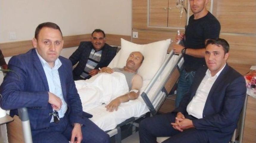 İha Kars Temsilcisi &Ccedil;apanoğlu&rsquo;na Ge&ccedil;miş Olsun Ziyareti