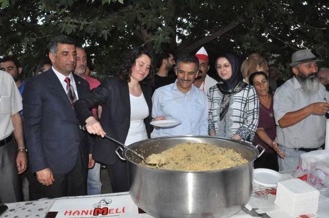 Tunceli’de Cemevi Ve Müftülükten “birlik Lokması”