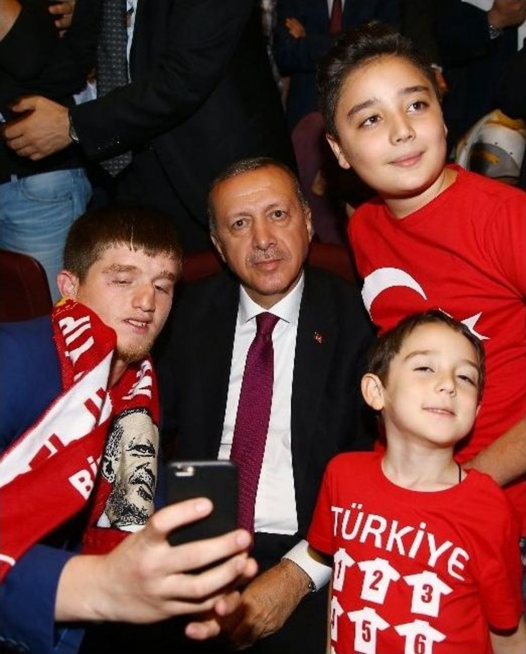 Cumhurbaşkanlığı K&uuml;lliyesi&rsquo;nde "şehitleri Anma Programı&rdquo;