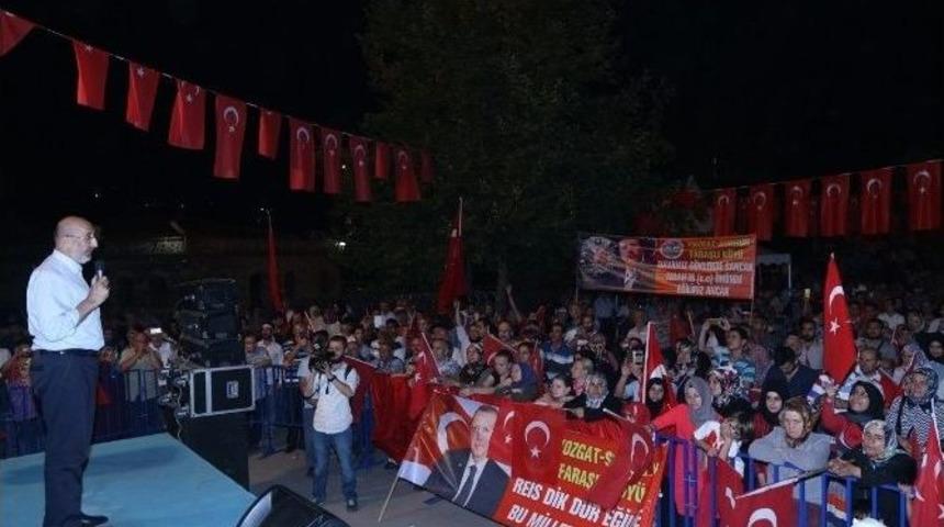 Gazeteci - Yazar Abdurrahman Dilipak, Kağıthane Meydanı&rsquo;nda Demokrasi N&ouml;betine Katıldı