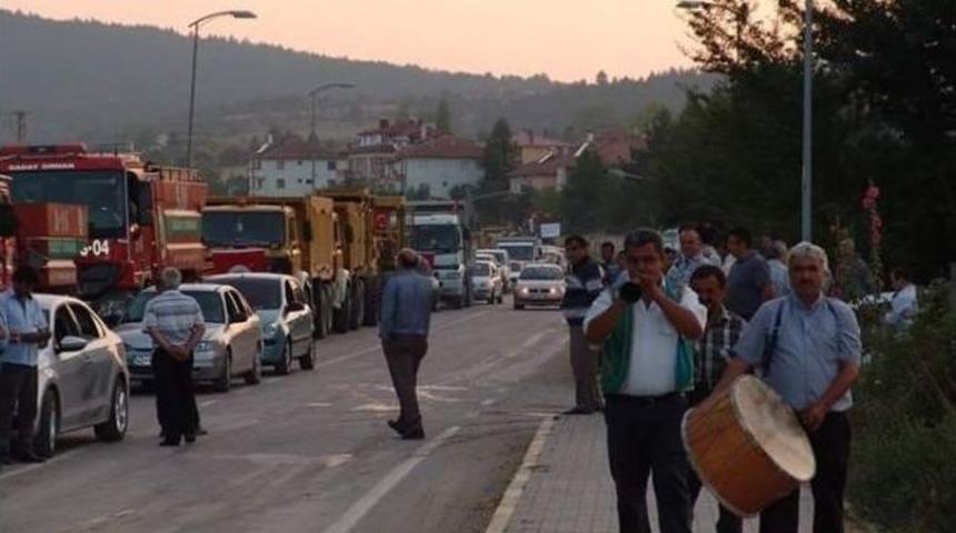 Kastamonu&rsquo;da Davul-zurnalı 500 Ara&ccedil;lık Demokrasi Konvoyu