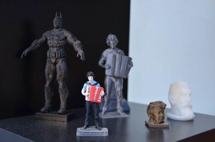 (özel Haber) Baba Oğul Merakla Aldıkları 3 Boyutlu Yazıcının Üretimine Başladı G5