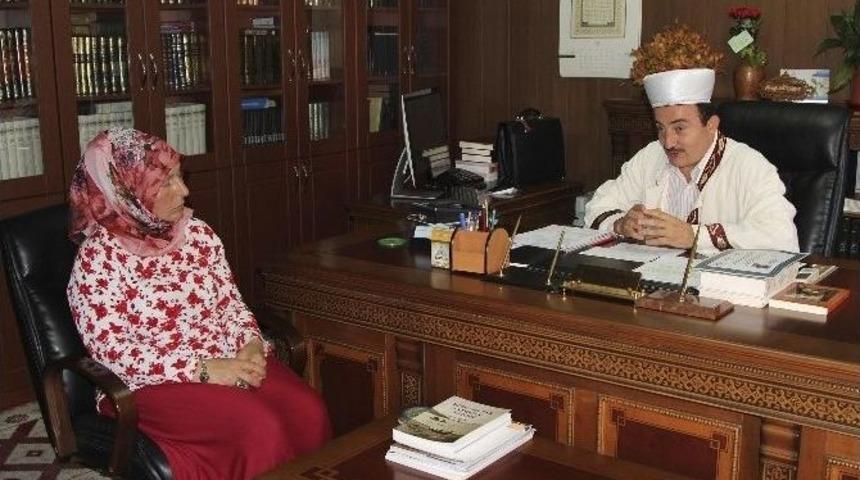 G&uuml;rc&uuml; Bayan M&uuml;sl&uuml;man Oldu