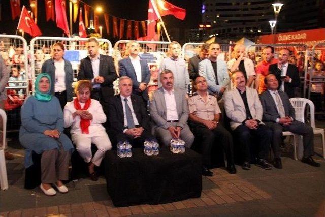 Kayseri’de Demokrasi Nöbeti Sürüyor