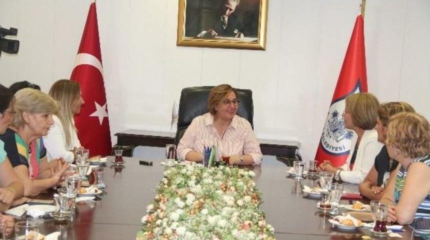 Chp&rsquo;li Kadınlardan &rsquo;demokrasi Mitingi&rsquo;ne Videolu Davet